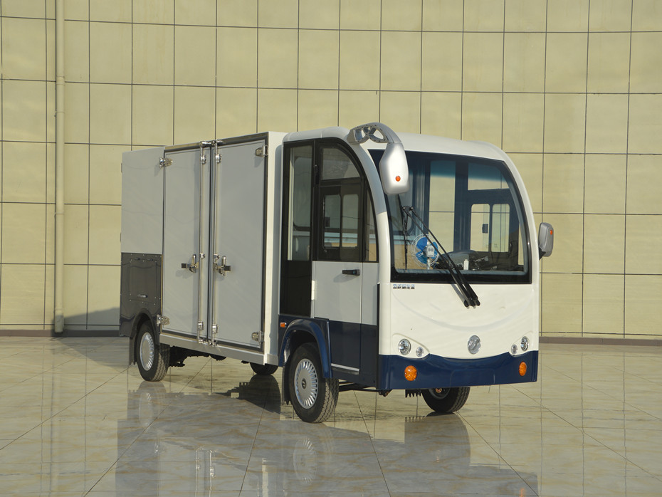 三開(kāi)門(mén)改裝餐車(chē)